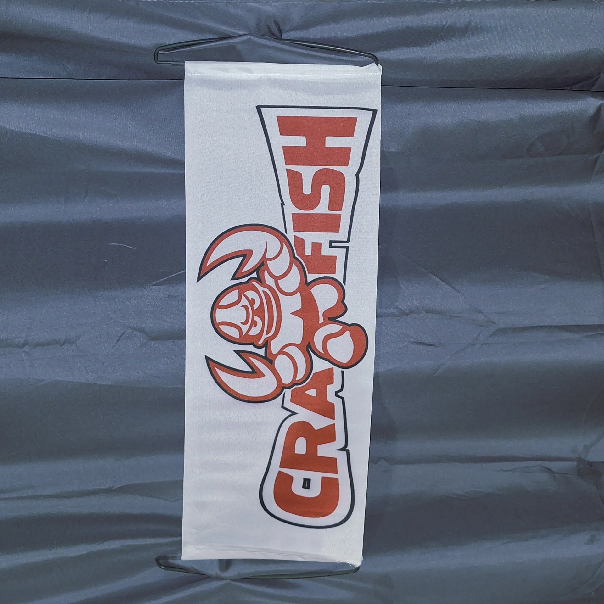 Crayfish Fanbanner mit Griffen – Rot/Weiß
