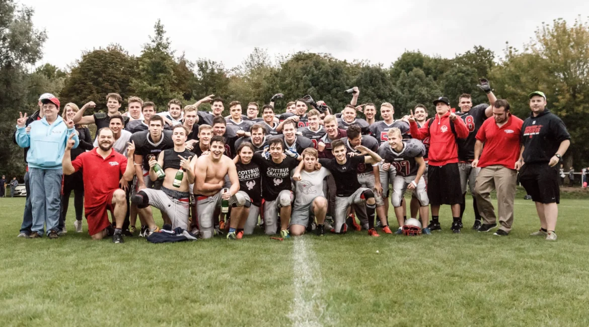 Young Crayfish feiern die Meisterschaft der Jugendoberliga in Jena